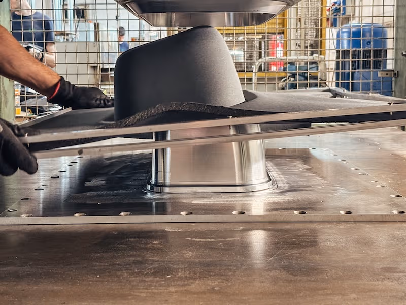 Non è solo plastica: 5 curiosità sulla termoformatura che cambieranno il tuo modo di produrre